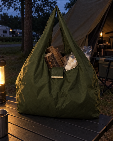 NOMO Keychain Tote in gebruik (foto: NOMO)