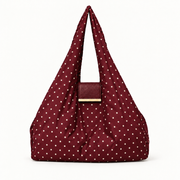 Maat:Small | Kleur:Burgundy Polka-dot | NOMO Keychain Tote vooraanzicht, karabijnhaak op achterkant