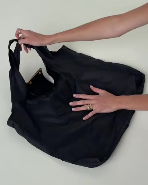 Zo vouw je de NOMO Keychain Tote op